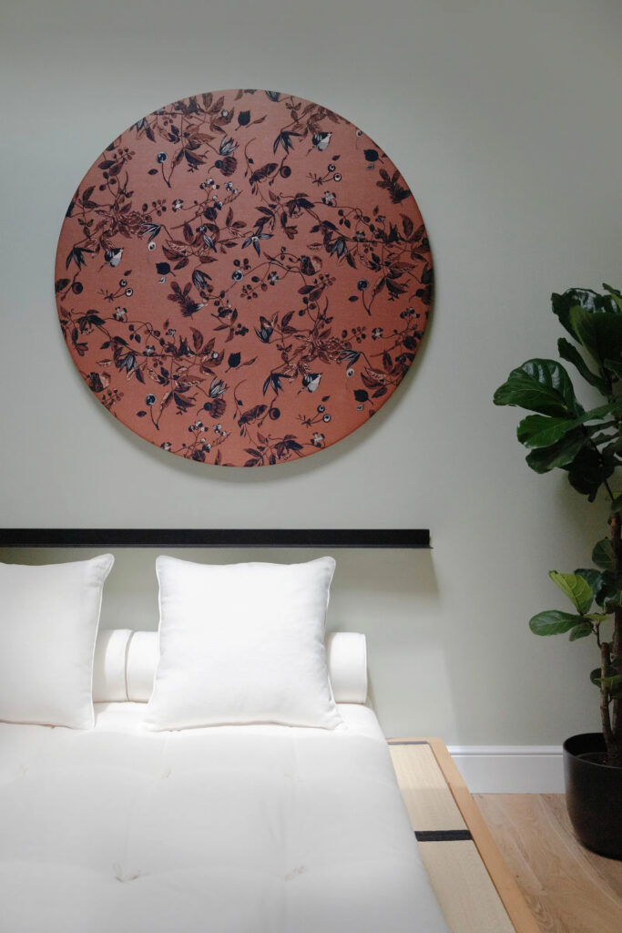 R15: appartamento a Firenze, interni contemporanei con influenze pop