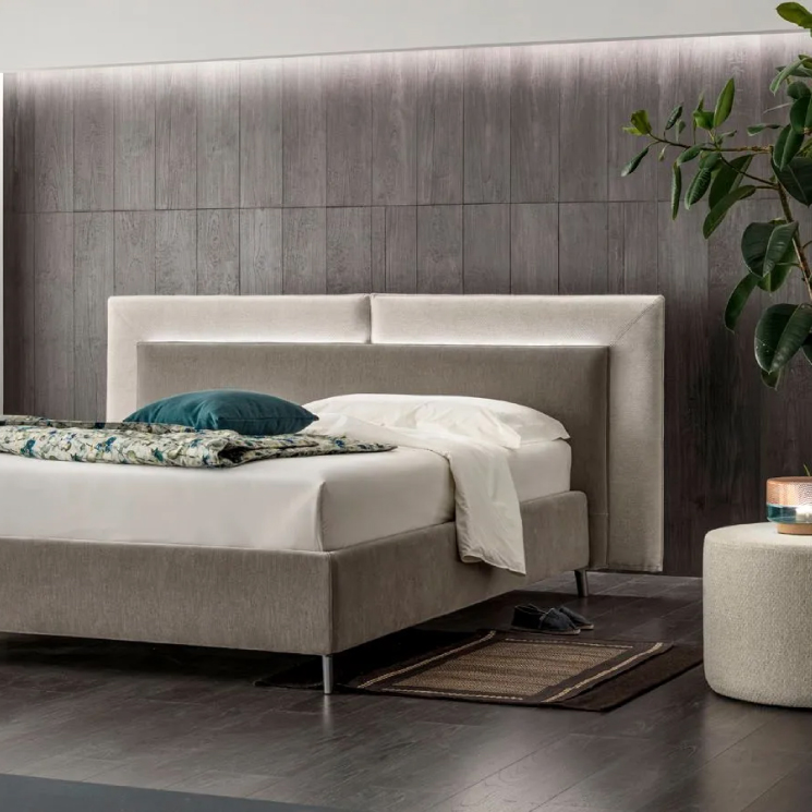 Tablet, cucina angolare con colonne, finiture melaminico Link Sequoia Bianco e Marsala Soft